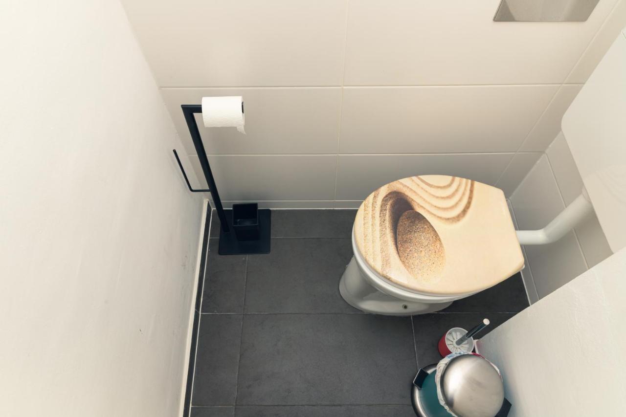 Milky Way Top Floor 2-Bedroom Apartment Air Condition เวียนนา ภายนอก รูปภาพ